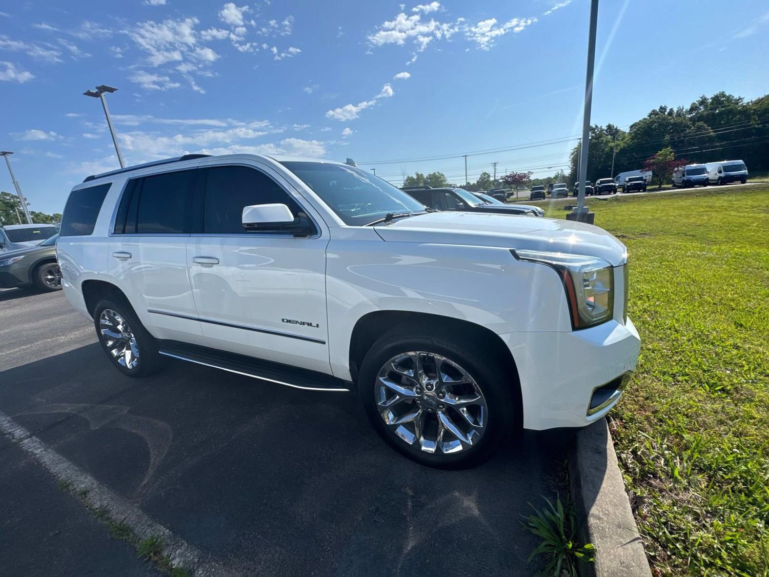 Used 2018 GMC Yukon Denali w/ Open Road Package AWD/4WD image 5