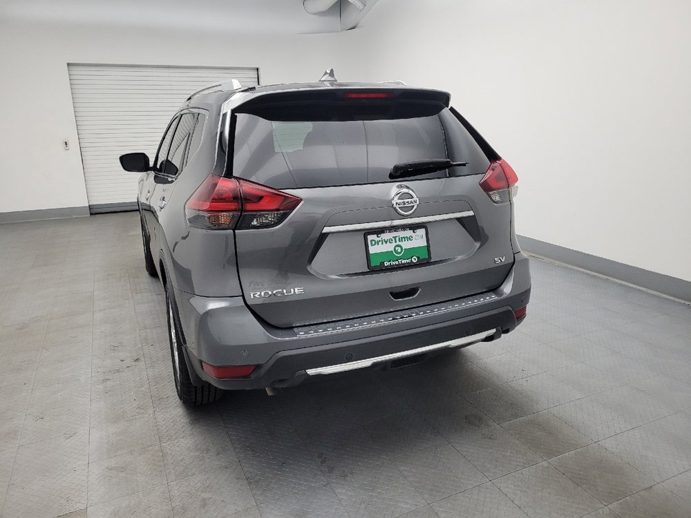Used 2019 Nissan Rogue SV image 6