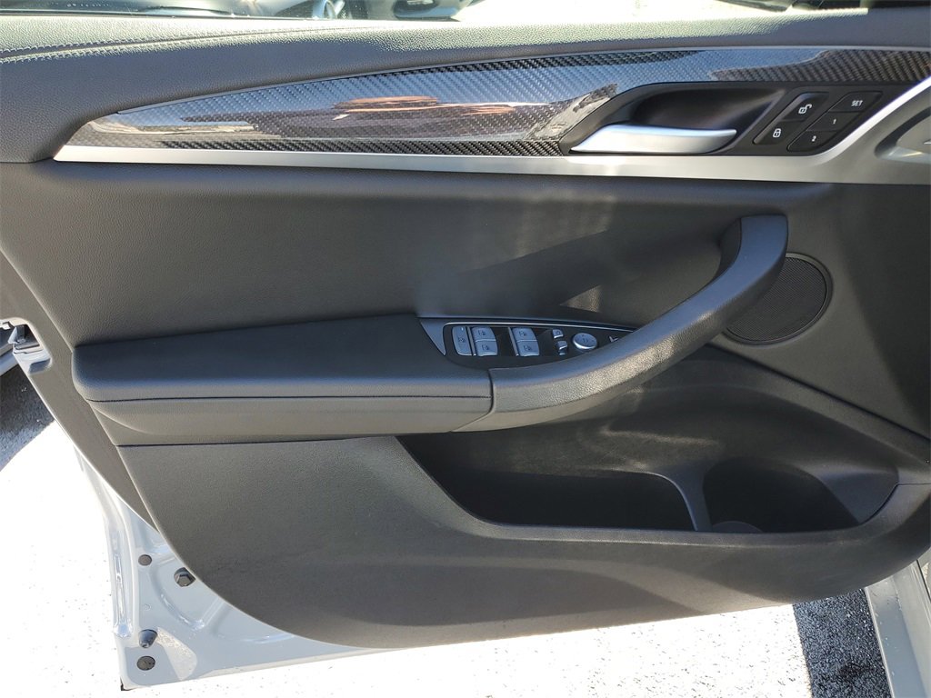 Used 2022 BMW X4 M40i w/ Parking Assistance Package image 19