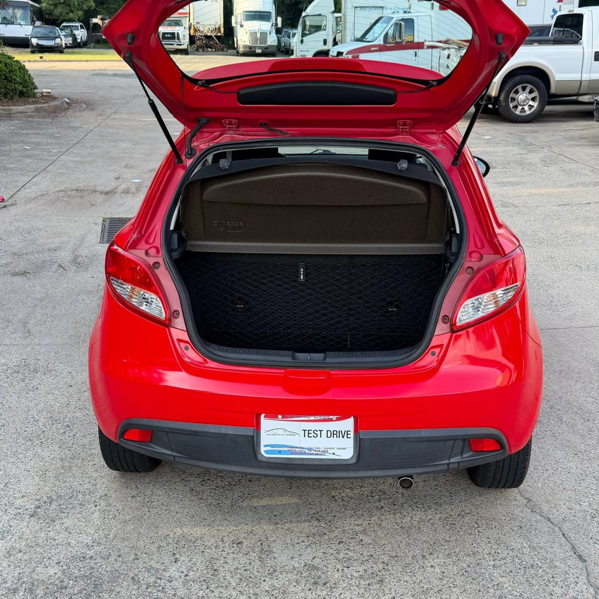 Used 2011 MAZDA MAZDA2 Touring FWD image 30