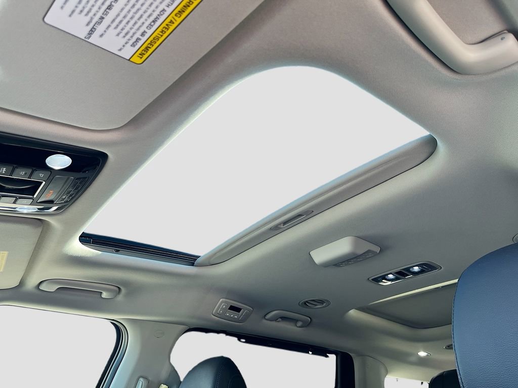 Certified 2026 Kia Carnival SX Prestige image 19