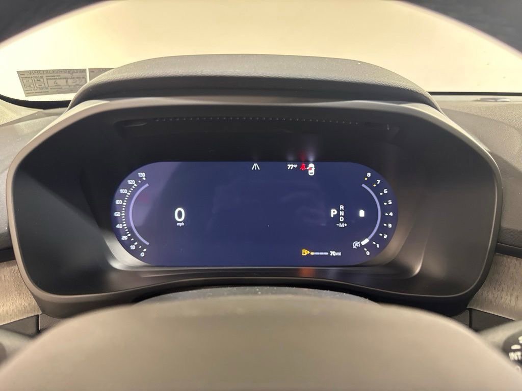 New 2026 Volvo XC40 B5 Plus w/ Protection Package Premier AWD/4WD image 12