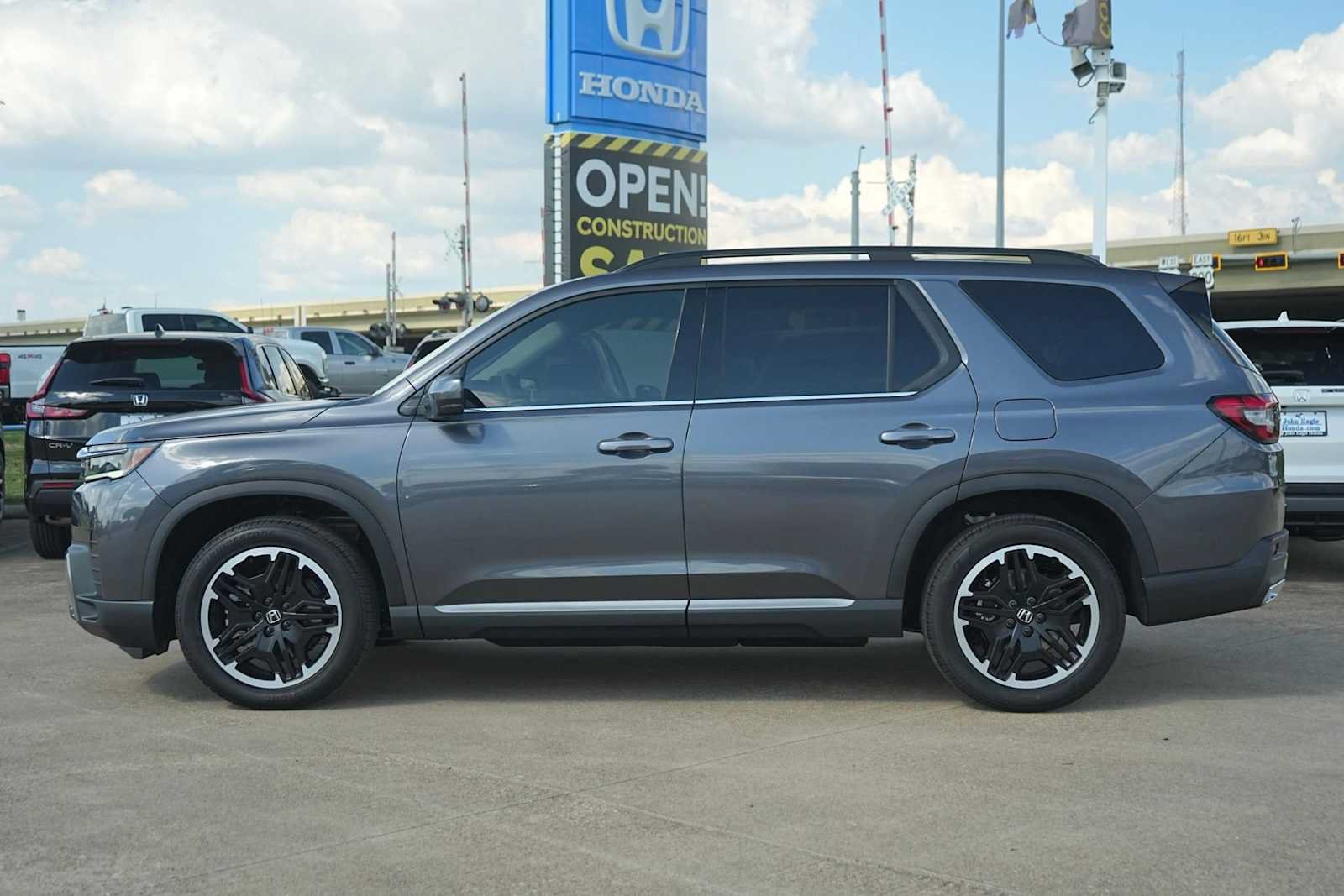 New 2026 Honda Pilot image 3