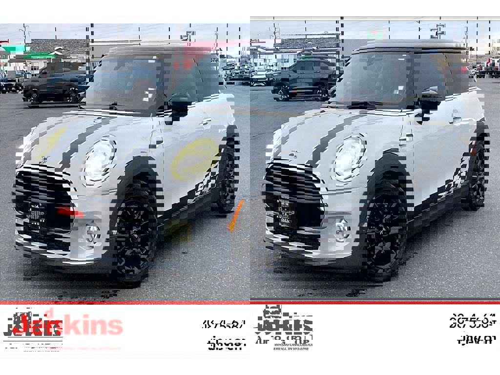 Used 2020 MINI Cooper 2-Door Hardtop image 1