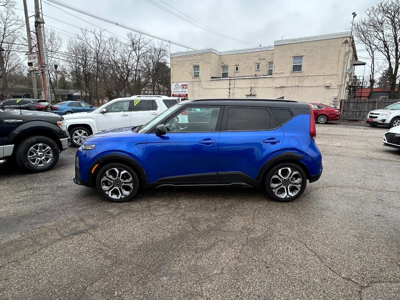Used 2021 Kia Soul X-Line image 4