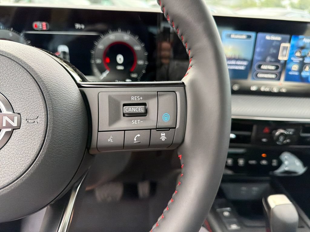 New 2026 Nissan Kicks SR w/ SR Premium Package FWD image 22