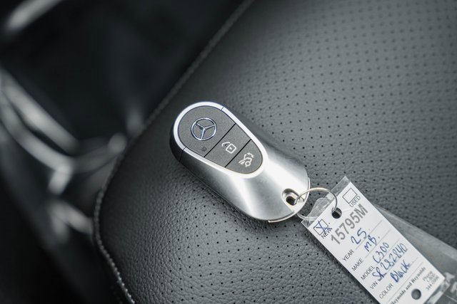 New 2025 Mercedes-Benz C 300 4MATIC Sedan image 38