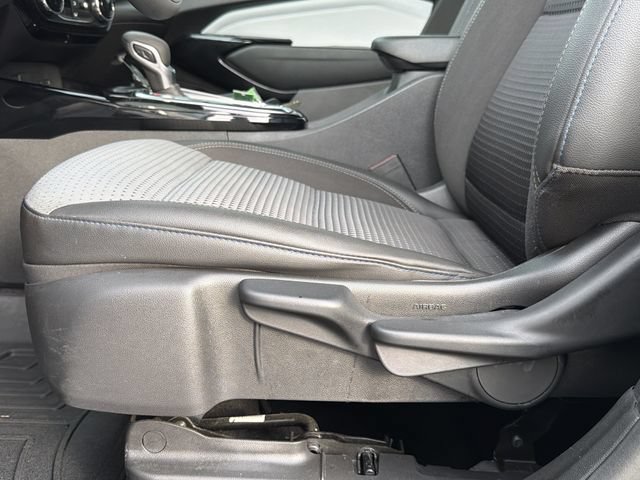 Used 2024 Chevrolet Trax LT FWD image 21