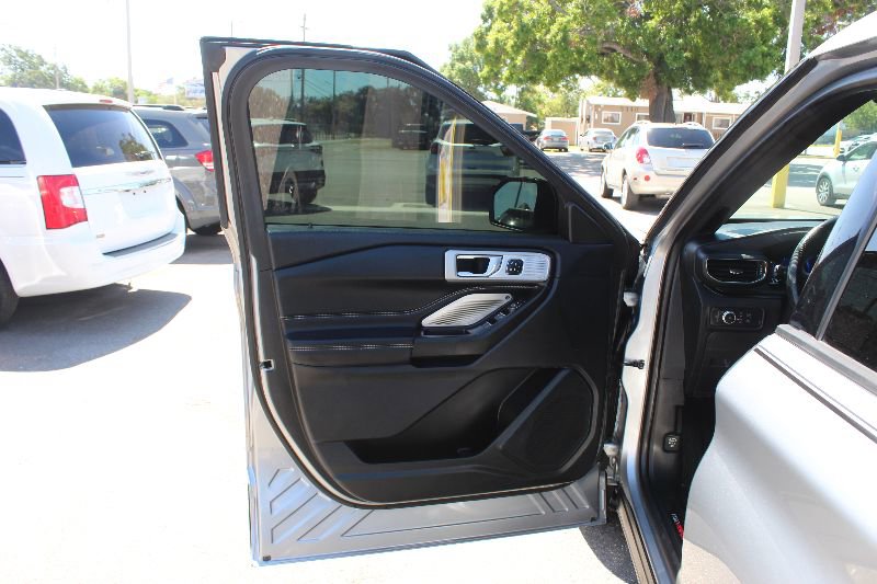 Used 2020 Ford Explorer ST w/ Premium Technology Package image 10