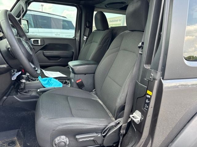 Used 2023 Jeep Wrangler Sport AWD/4WD image 16