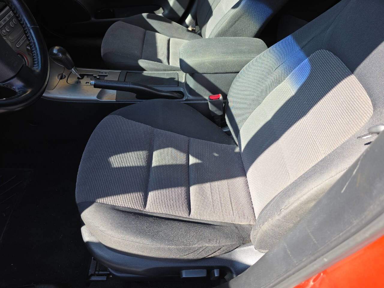 Used 2005 MAZDA MAZDA6 i Sport FWD image 9