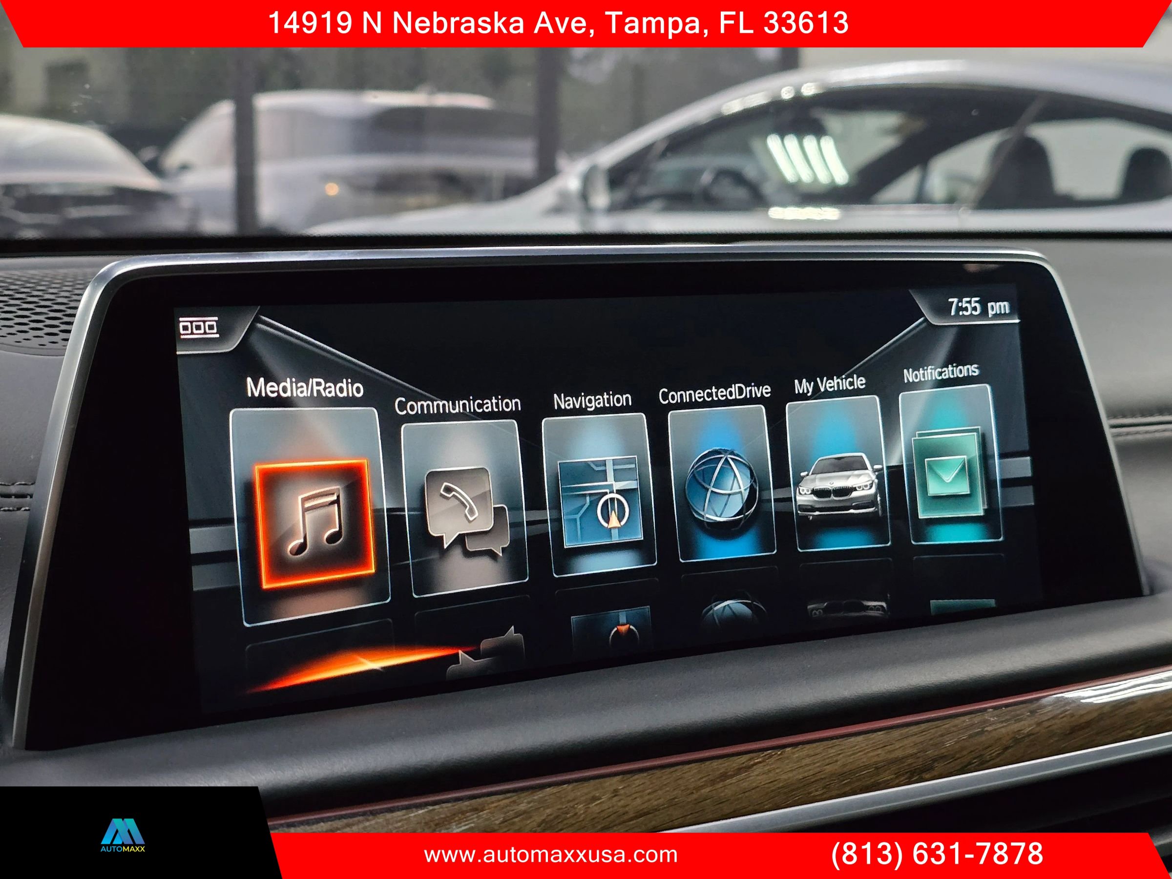 Used 2017 BMW 750i image 24