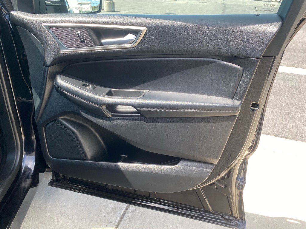 Used 2024 Ford Edge SEL image 35