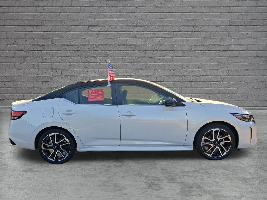 Certified 2025 Nissan Sentra SR FWD image 12