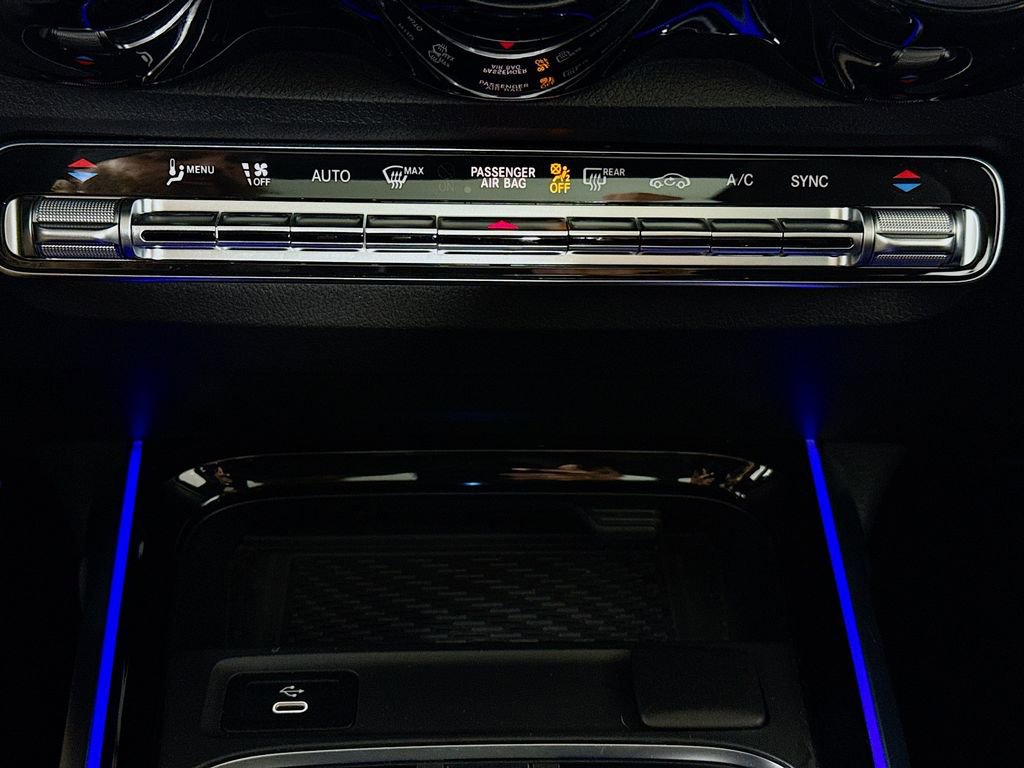 Used 2024 Mercedes-Benz GLB 35 AMG 4MATIC w/ Exclusive Package image 16