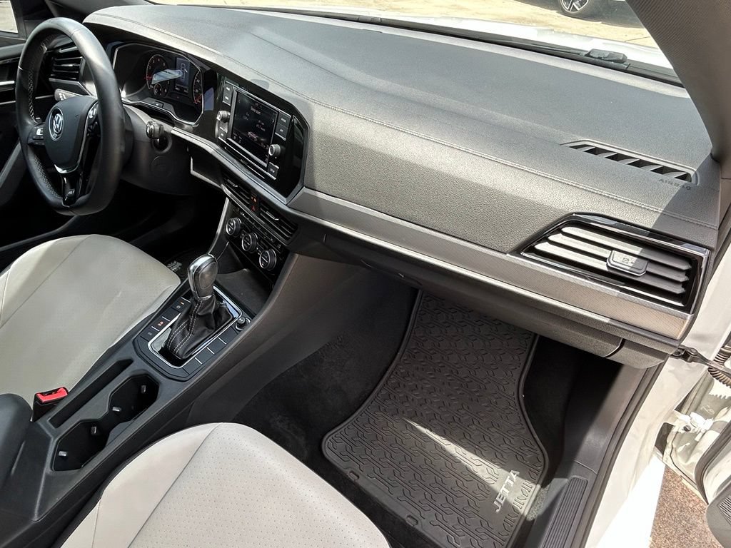 Used 2019 Volkswagen Jetta R-Line w/ R-Line Cold Weather Package FWD image 36