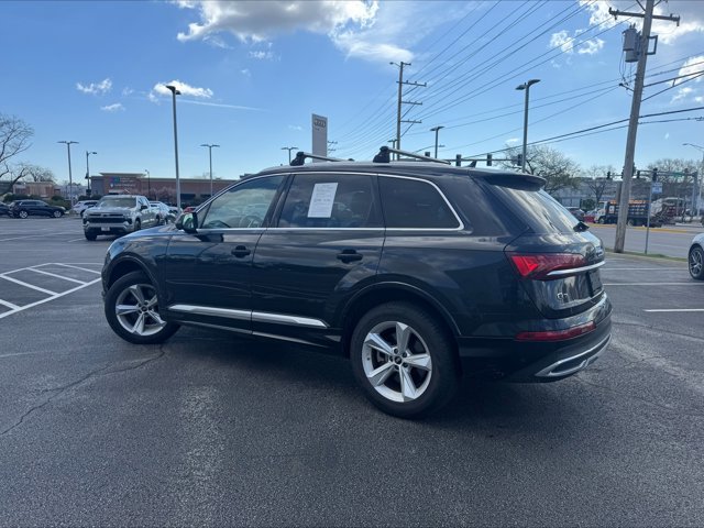 Used 2023 Audi Q7 2.0T Premium w/ Convenience Package AWD/4WD image 3
