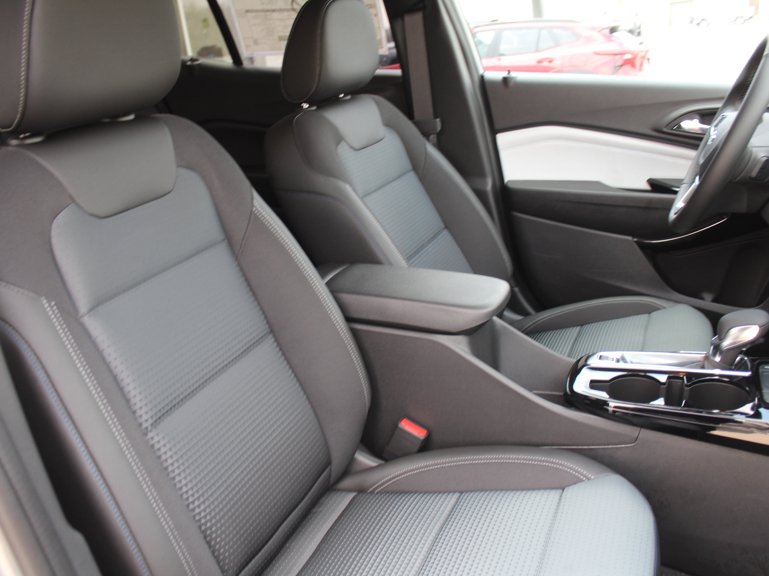 New 2026 Chevrolet Trax LT image 15