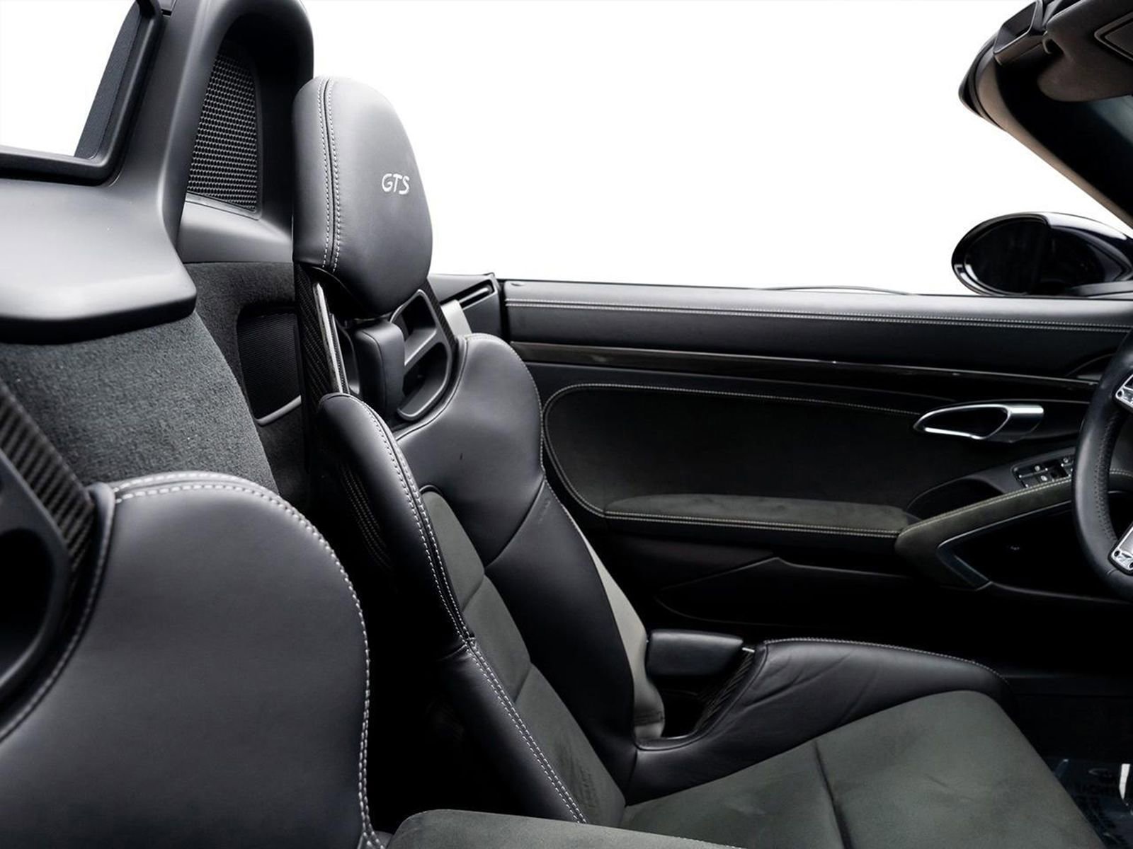 Used 2024 Porsche 718 Boxster GTS image 32