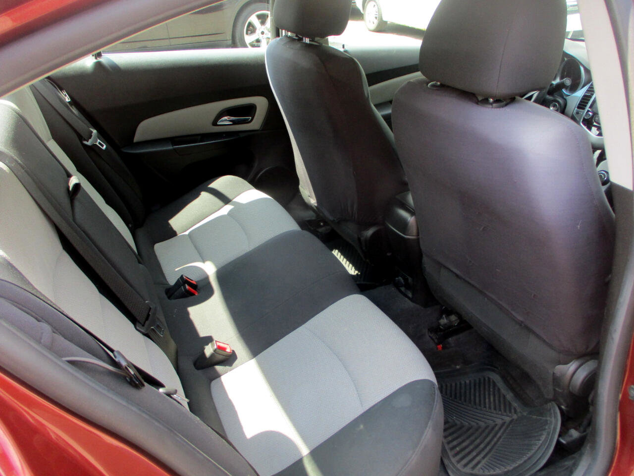 Used 2012 Chevrolet Cruze LS w/ Connectivity Package FWD image 7