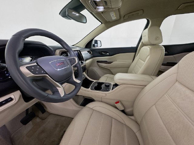 Used 2023 GMC Acadia Denali AWD/4WD image 19