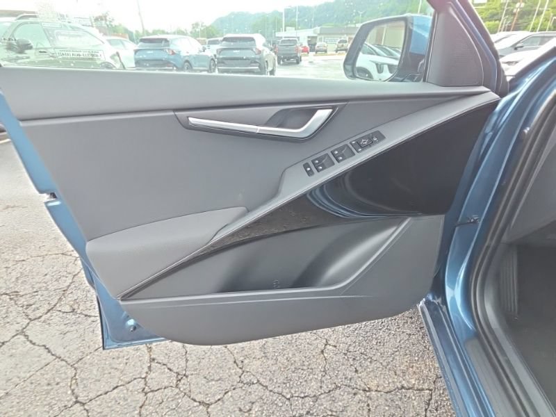 New 2026 Kia Niro Wind FWD image 22