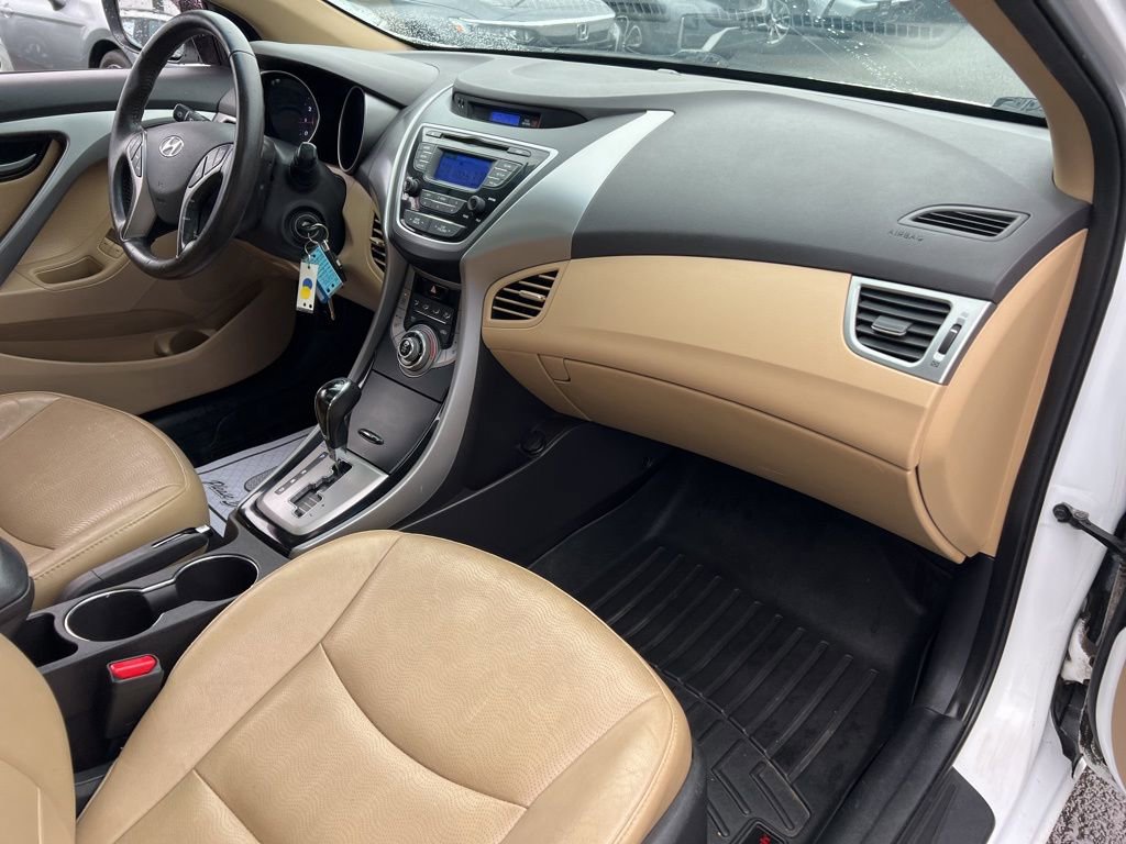 Used 2013 Hyundai Elantra Limited FWD image 24