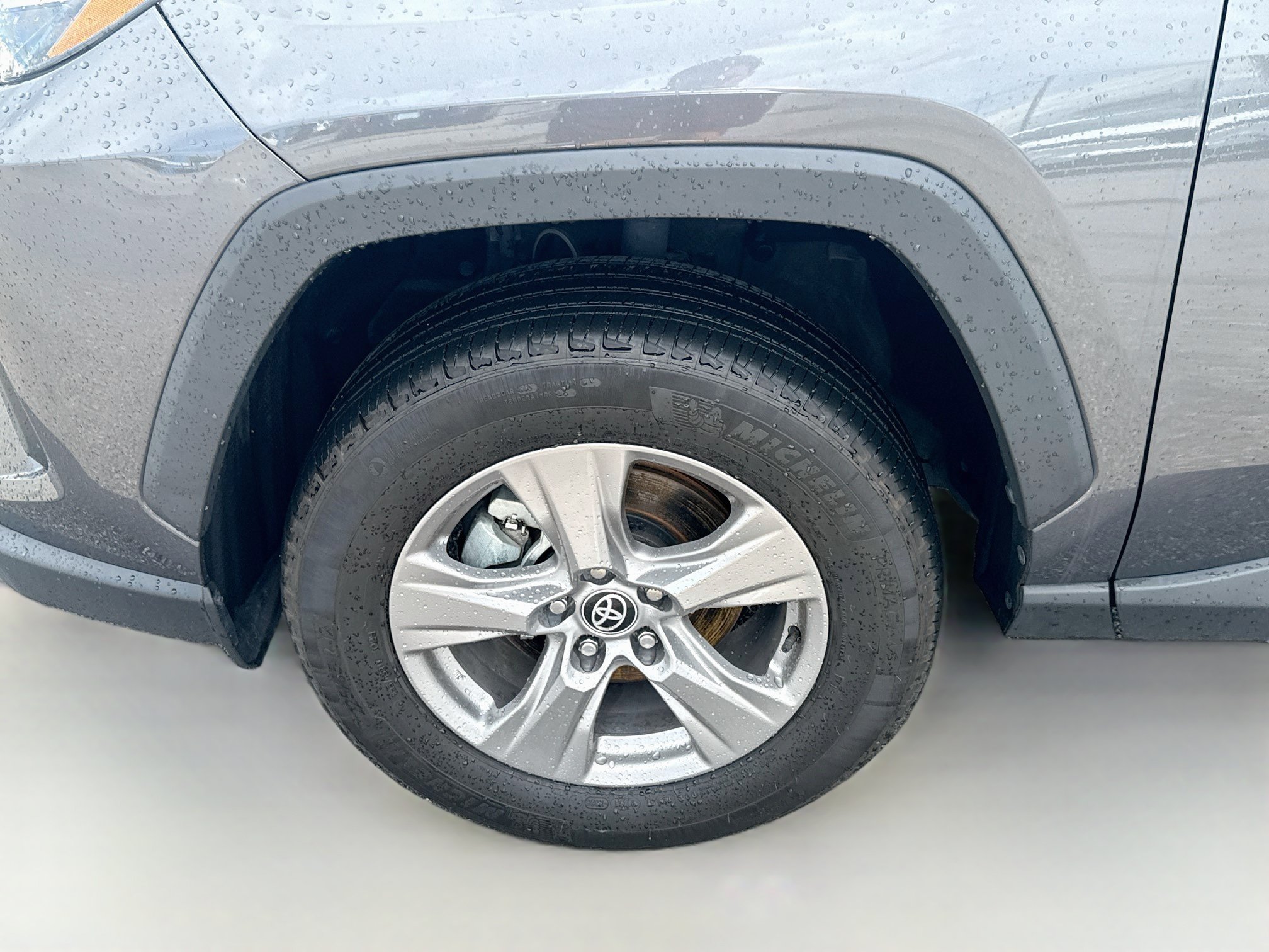 Used 2023 Toyota RAV4 XLE AWD/4WD image 36