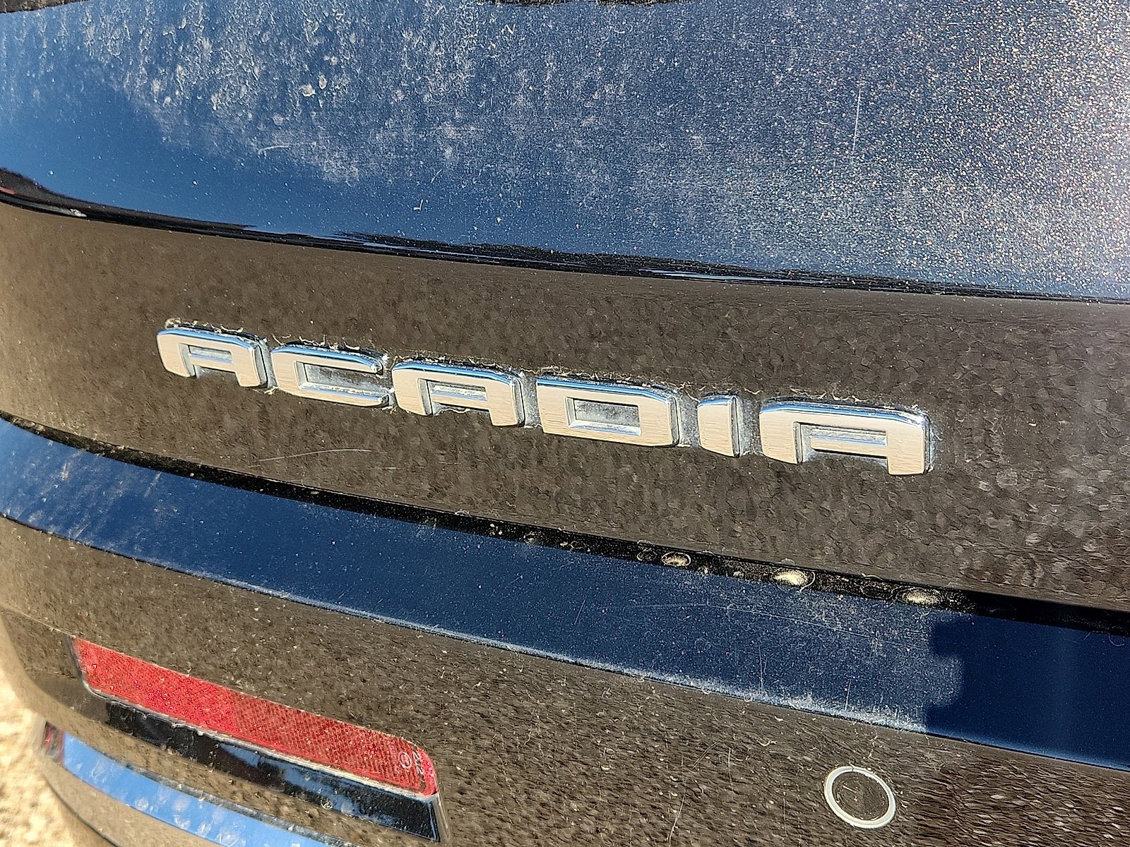 Used 2023 GMC Acadia Denali w/ Black Diamond Edition image 8