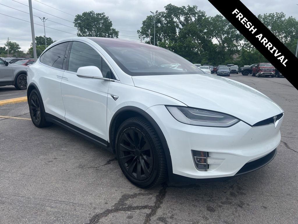 Used 2020 Tesla Model X Long Range AWD/4WD image 1