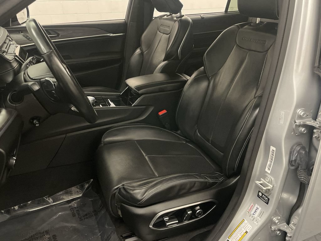 Used 2021 Jeep Grand Cherokee L Overland w/ Advanced Protech Group III AWD/4WD image 14
