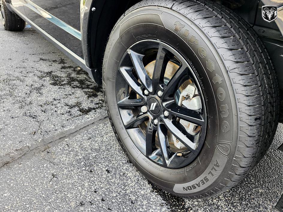 Used 2020 Dodge Journey SE w/ Blacktop Package image 35