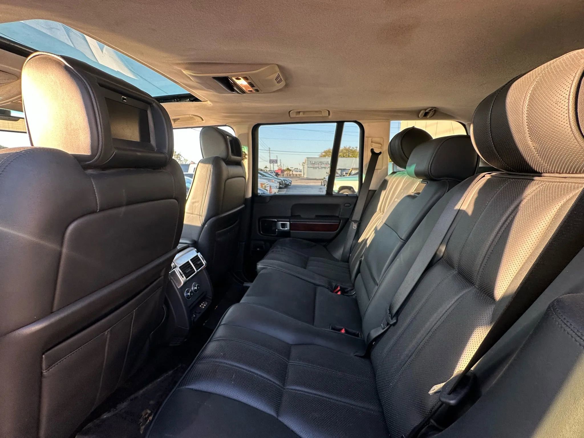 Used 2008 Land Rover Range Rover Supercharged image 26