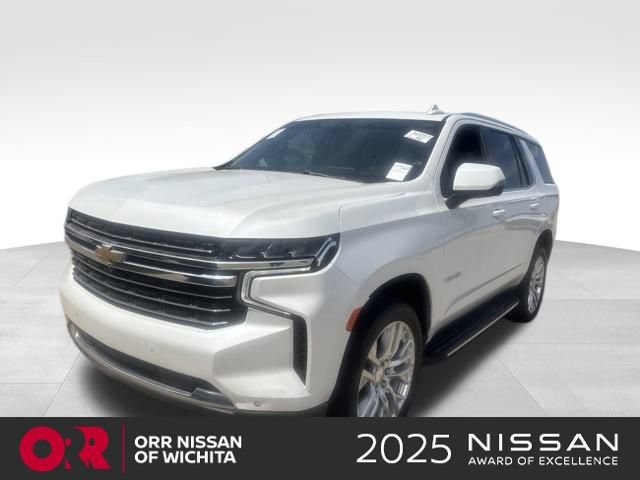 Used 2021 Chevrolet Tahoe LT w/ LT Signature Package RWD image 1