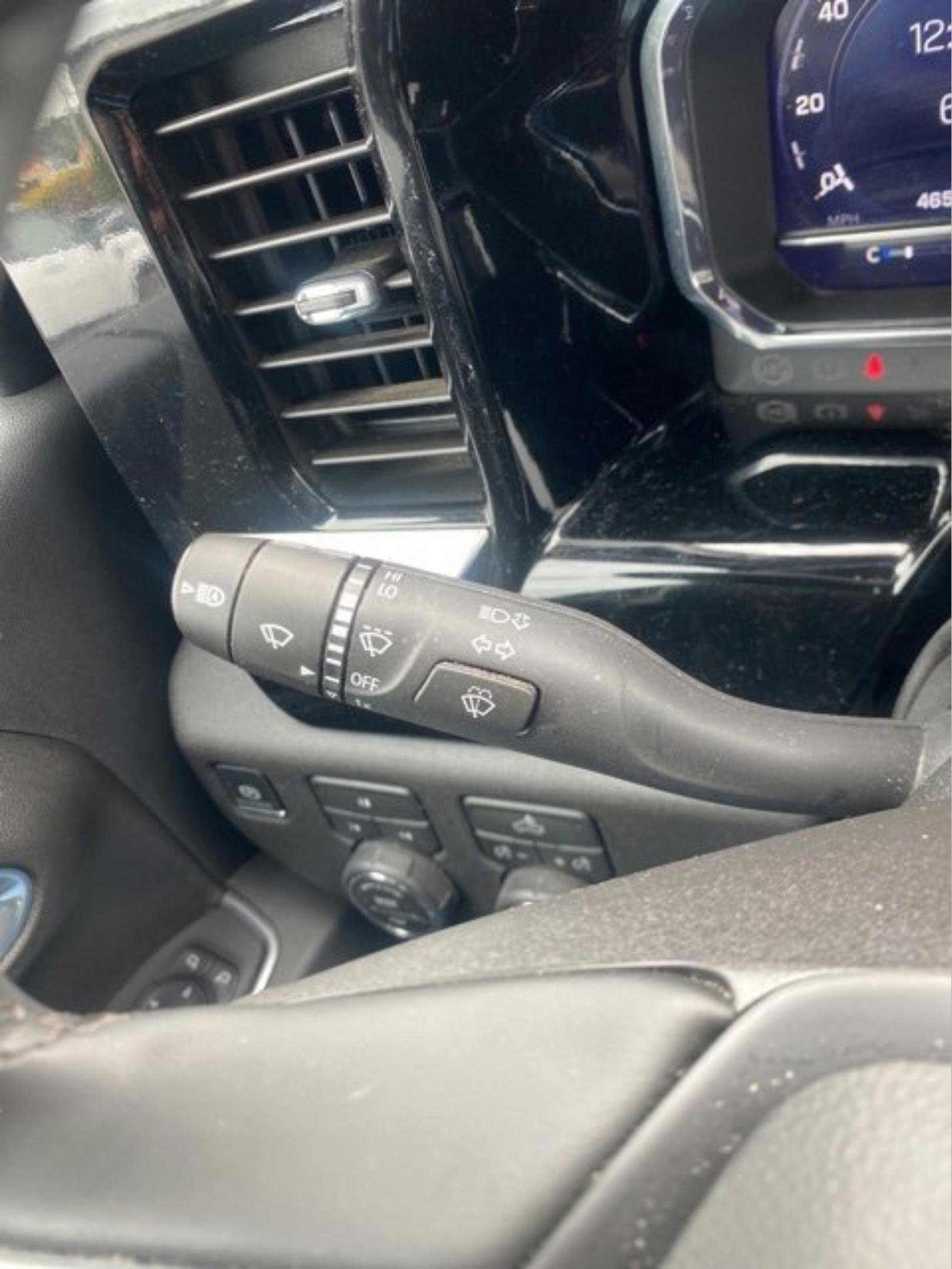 Used 2025 Chevrolet Silverado 2500 LT w/ Convenience Package AWD/4WD image 22