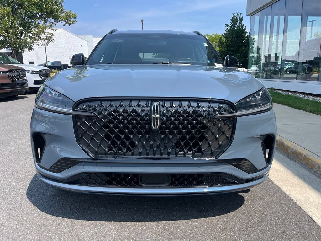 Used 2025 Lincoln Aviator Reserve w/ Jet Appearance Package AWD/4WD image 2