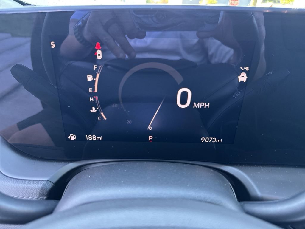 Certified 2024 Buick Encore GX Avenir w/ Avenir Convenience Package image 11