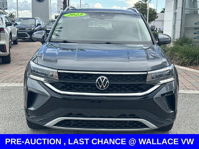 Certified 2023 Volkswagen Taos SE w/ Panoramic Sunroof Package FWD image 3