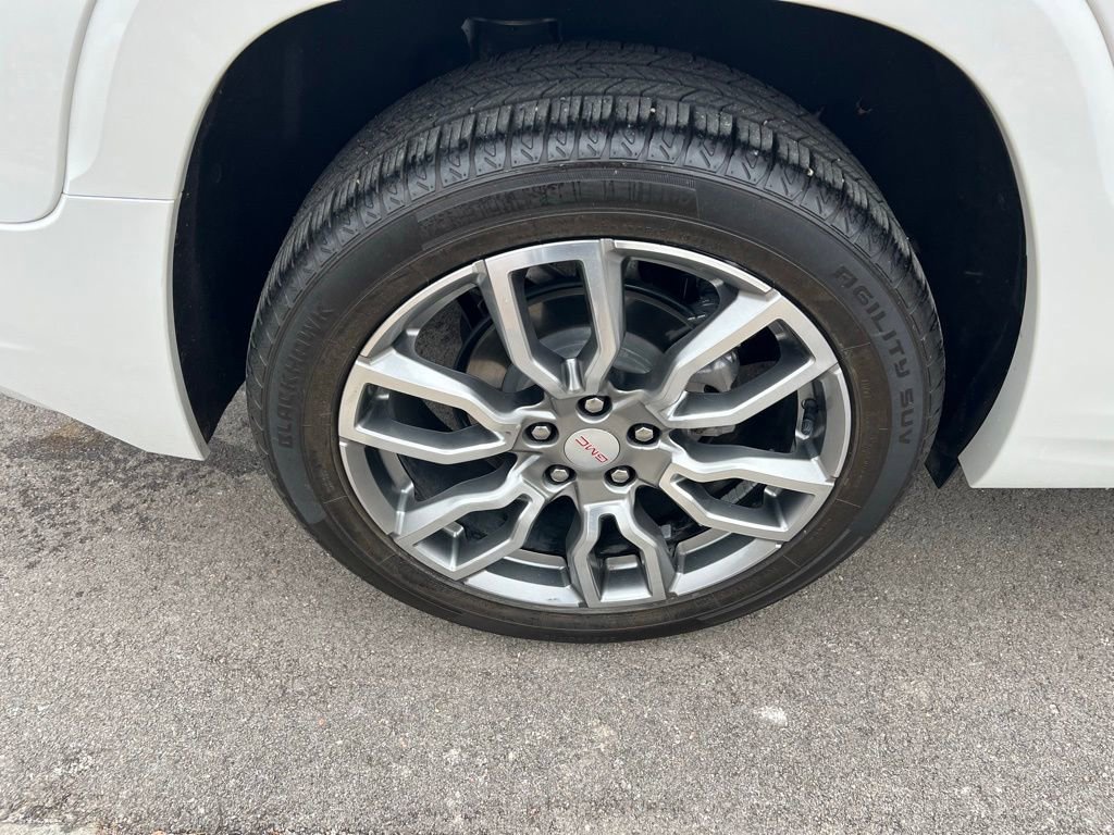 Used 2022 GMC Terrain Denali w/ Denali Premium Package image 11