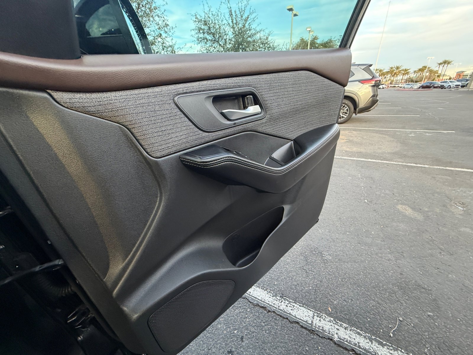 Certified 2021 Nissan Rogue SV image 16