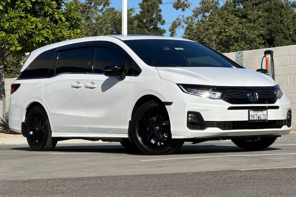 Certified 2025 Honda Odyssey Sport-L image 2