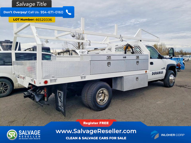 Used 2007 GMC Sierra 3500 W/T w/ Heavy-Duty Power Package image 4