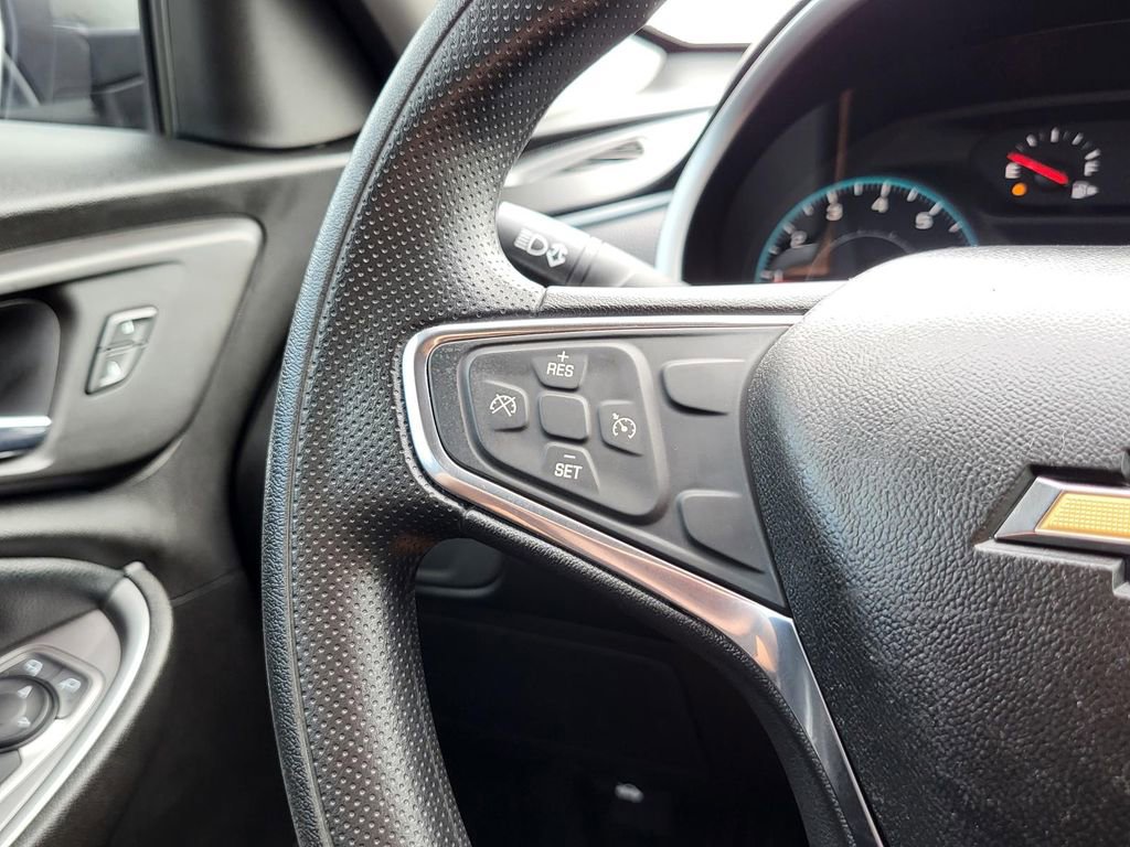Used 2020 Chevrolet Malibu LS image 21