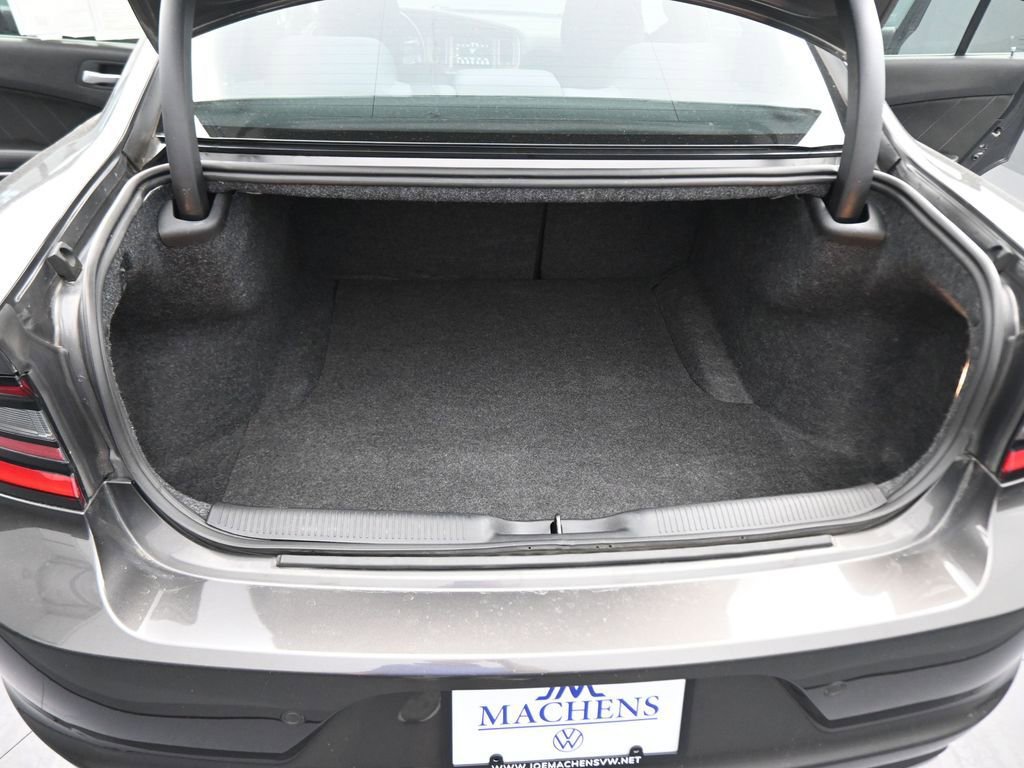Used 2020 Dodge Charger SXT image 42