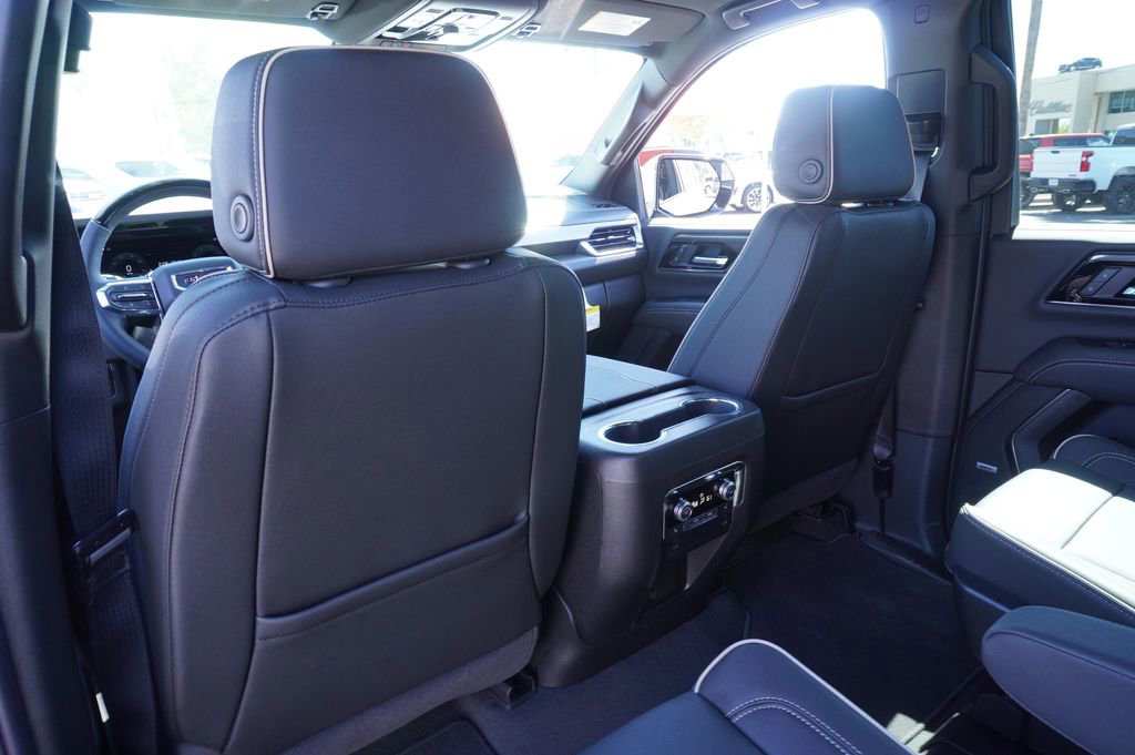 New 2026 GMC Yukon Elevation image 11