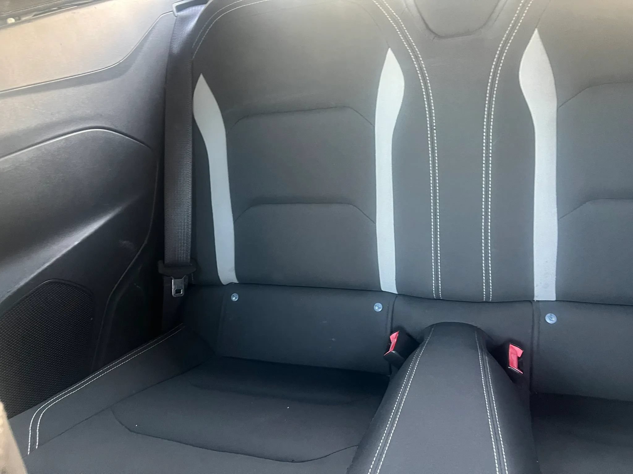 Used 2019 Chevrolet Camaro LT RWD image 15
