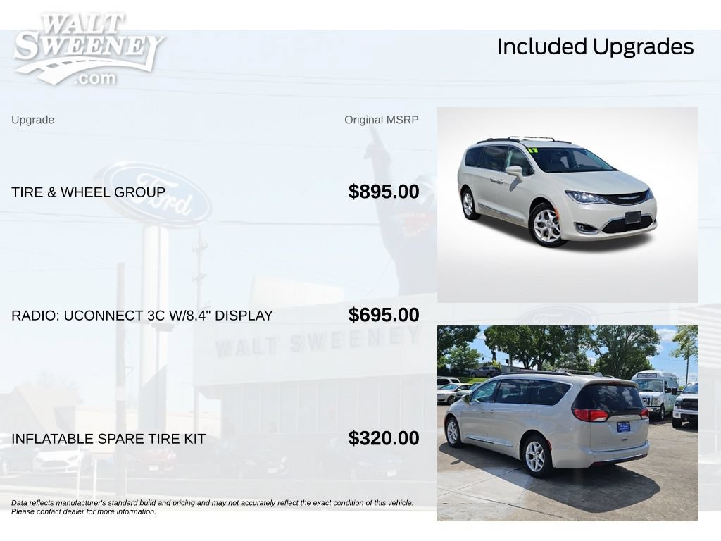 Used 2017 Chrysler Pacifica Touring-L w/ Tire & Wheel Group FWD image 12