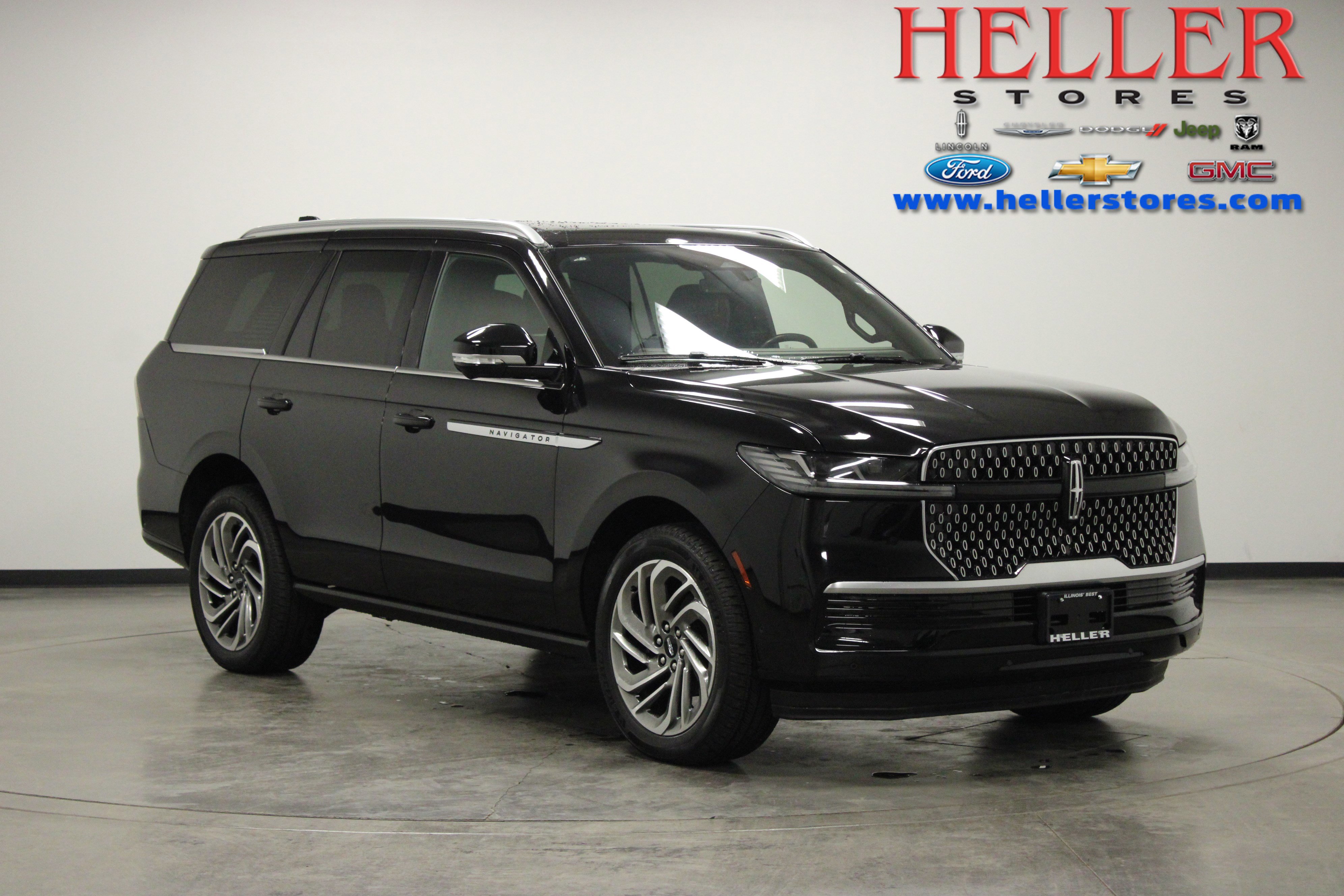 Used 2025 Lincoln Navigator Reserve image 1