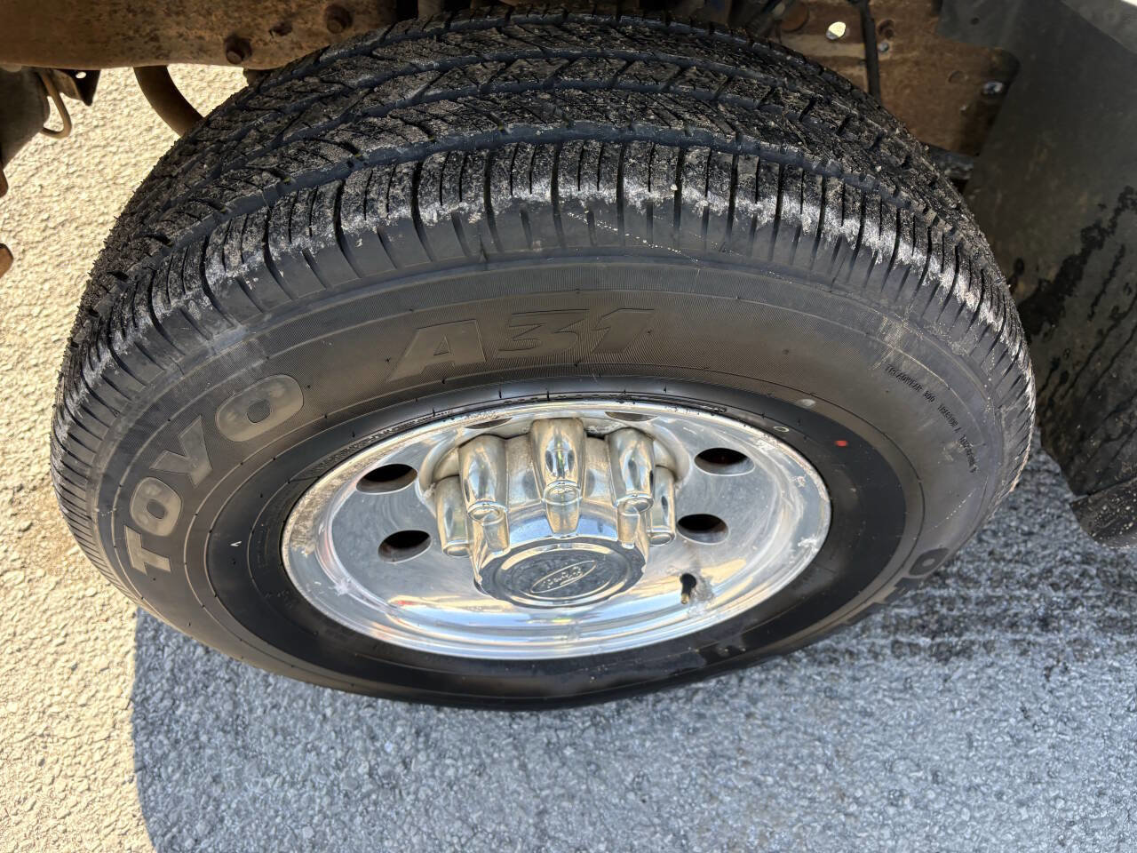 Used 2002 Ford Excursion XLT image 34