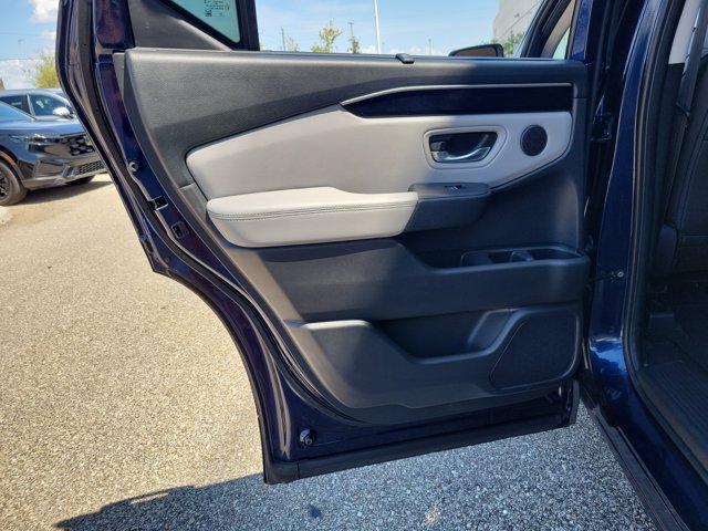 Used 2023 Honda Pilot Touring image 14